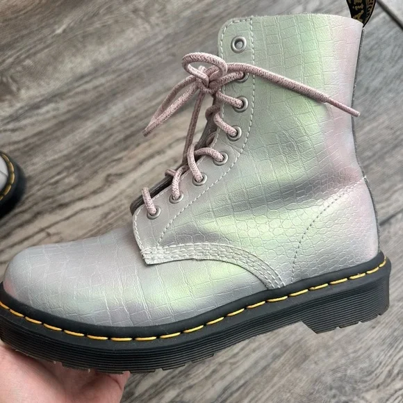 Rare Doc Dr Marten Pink Iridescent Crock Pascal 1460 Lace Up Boots 7 Womens - Picture 3 of 10